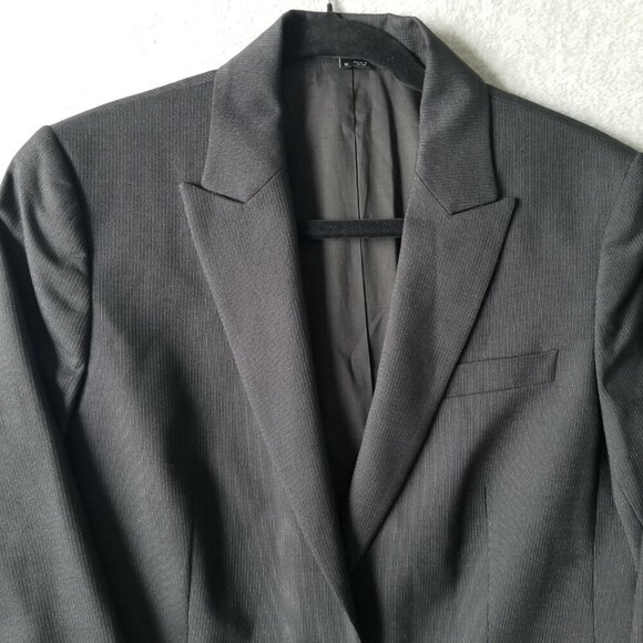 Classic Black Women's Blazer - Picture 4 of 14